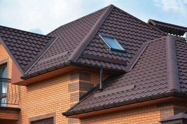 6 Signs That Your Roof Tiles Are at A Risk of Slipping